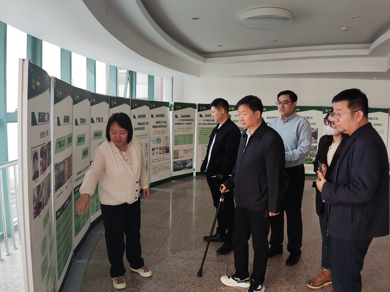 岳氏集團岳平安董事長帶隊參觀調(diào)研國家果蔬加工工程技術(shù)研究中心