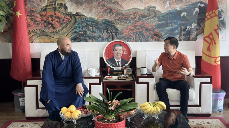 東華禪寺萬行法師到訪岳氏集團，禪文化與素食產業(yè)碰撞新“火花”